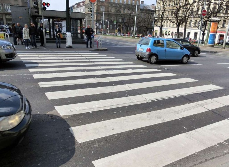 Opération piétons à la Préfecture de Police